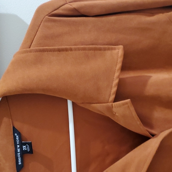 JACKET - Picture 2 of 4